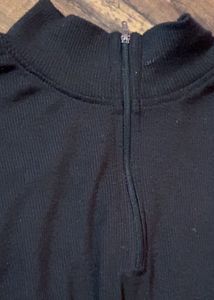 Stylish Black Zip Neck Top