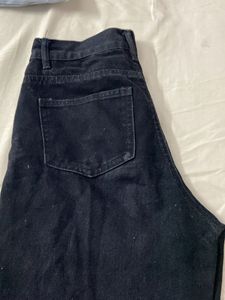 Black Wide-Leg Jeans