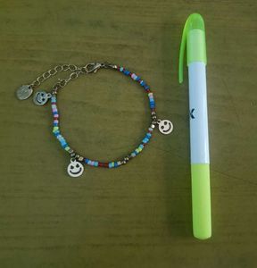 Colorful Beaded Smiley Bracelet & Highlighter Pen