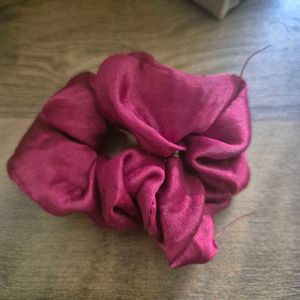 Satin Scrunchie - Rich Berry