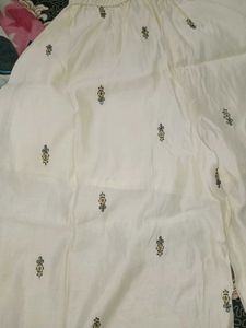 Cream Kurta with Intricate Embroidery