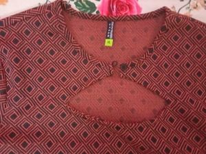 Maroon Geometric Print Bell Sleeve Top