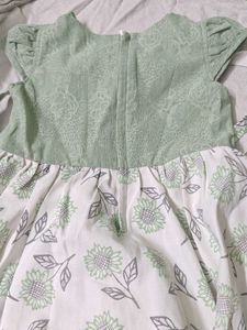 Cute Floral Print Dress... Clearance sale
