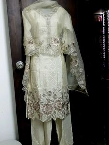 new Cream Embroidered Shalwar Kameez Dupatta S