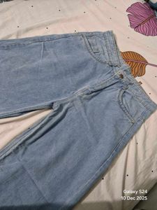 Light Wash Wide Leg Jeans