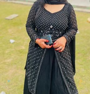BLACK LEHNGA