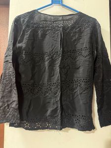 Chic Black Broderie Anglaise Top