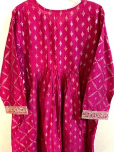 💕Max Rani pink ethnic gown 💕
