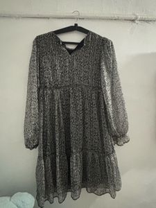 tiered long-sleeve midi dress