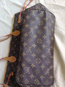 Louis Vuitton Monogram Speedy Bag