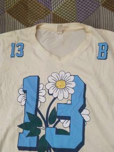 Top for girls.. oversized and cropped..