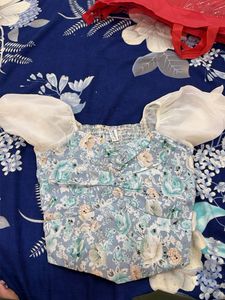 Stylish Blue Floral Print Top