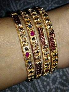 Set of 4 Traditional Gold Bangles