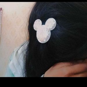 Mini Micky Hair Clip 🎀 And Undergarments