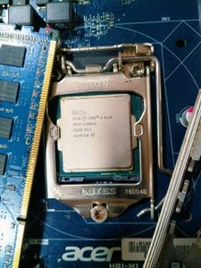 4th generation motherboard with processor and 4gb