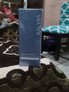 Kalyra Under Arm Roll-On