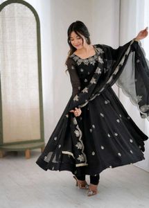 Elegant Black Embroidered Kurta Set with Dupatta