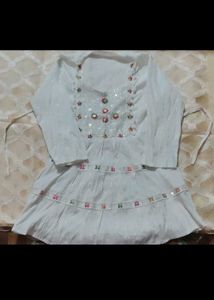 White Kurta Set with Embellishments
