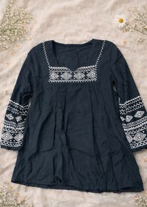 Embroidered Bohemian Tunic Top 🦋