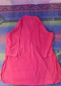 Discount Available WithDS Top For Girls