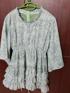 Western top with clinched waist