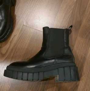Black Chunky Sole Chelsea Boots