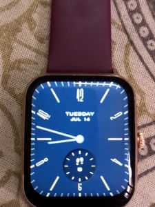 SMART WATCH  FIRE BOLTT ROSE AND MAROON