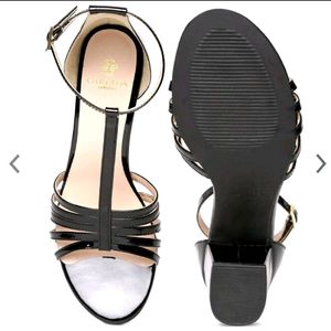 🆕 Black Patent Block Heels