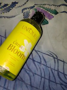 Uniquora Citrus Bloom Body Wash