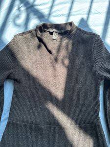FLASH SALE@250 F21 Black Long Sleeve Dress