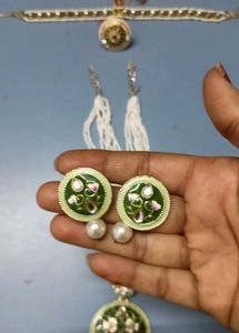 Elegant Pearl and Enamel Necklace Set