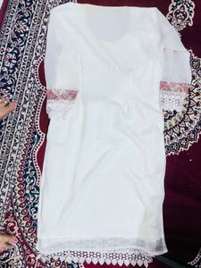 Elegant Printed Kurta Set with Delicate Lace