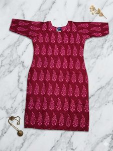 Maroon Printed Kurta with White Pants