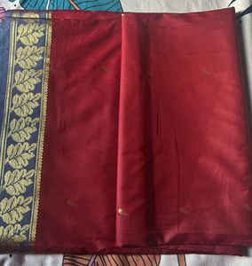 Elegant Maroon Saree with Golden Border