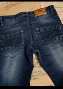 Men's Classic Fit Dark Wash Jeans