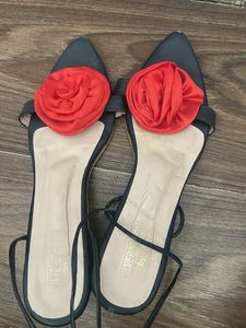 Revolt Block Heel Roses Design