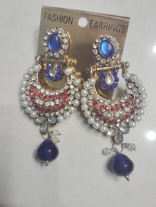 Fashion Earrings with Blue Stones