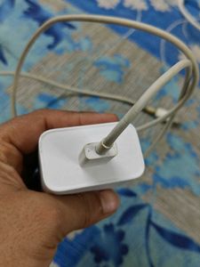 SUPERVOOC Mobile Charger - White