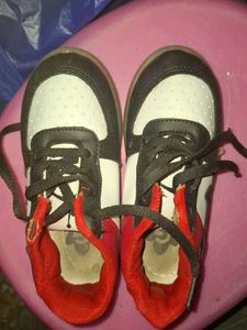 size 11 Stylish Black & White Sneakers