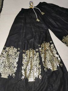 Elegant Black &amp; Gold Palazzo Pants