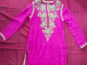 free gifts 🎁🎁 inside ...Elegant Pink Embroidered