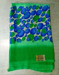 Vibrant Green Saree with Blue Bubble Print