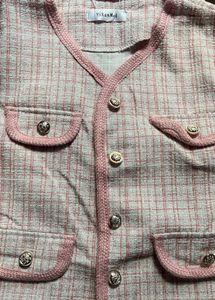 Chic Pink Tweed Cropped Jacket