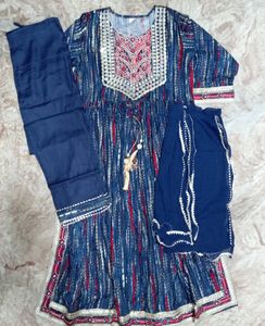 Nayra Cut Suit