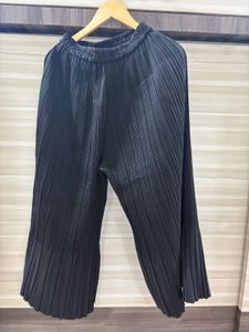 Black Pleated Wide Leg Pants