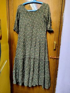 Chic Olive Green Floral Print Tiered Dress