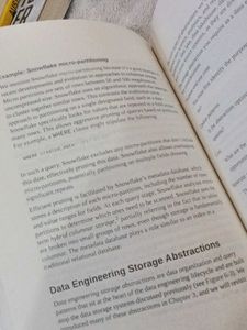 Fundamentals of Data Engineering Book