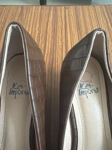 Chic Brown Croc Ballet Heels with Bow
