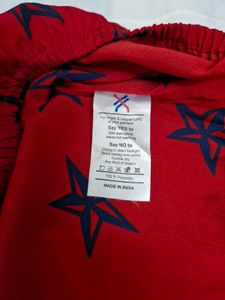 Red Star Print Sleeveless Top