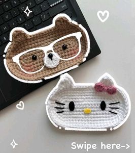 Crocheted specs holder